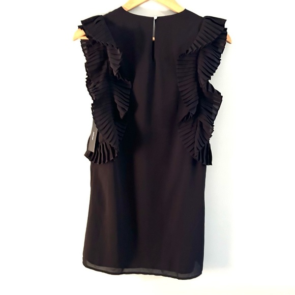Lulus We Got The Pleat Black Statement Sleeve Shift Dress. Size XS. - Picture 6 of 13